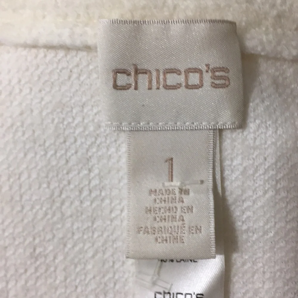 NWOT Chico’s Double Breasted Style Winter White Gold Button BlazerJacket Size M